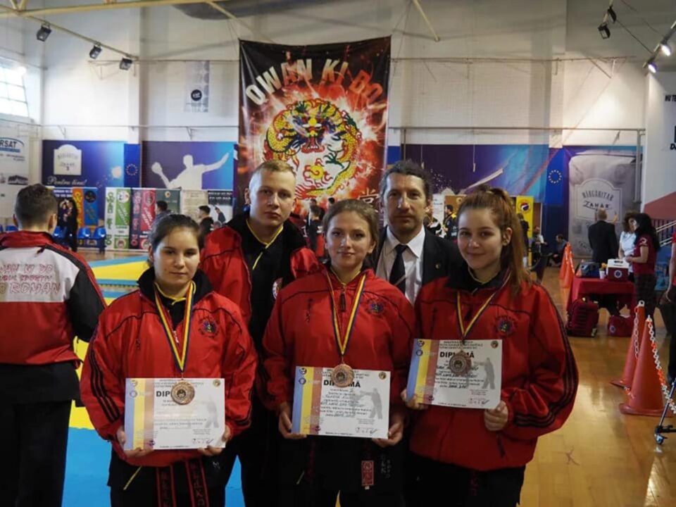 Cinci medalii obținute de sportivii de la Kim Long Dao Fălticeni la Campionatul Național de Qwan Ki Do – Juniori, Seniori și Veterani