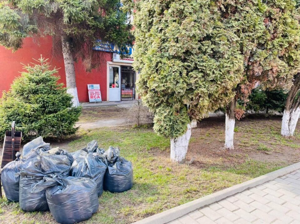 Campanie de curățenie în Rădăuți