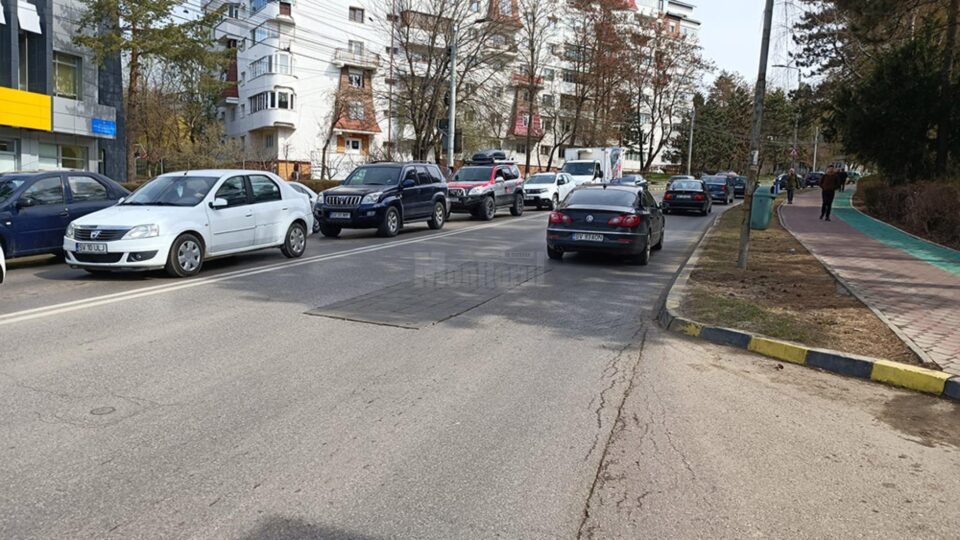 Poliția Rutieră nu vrea să mai vadă pavele pe carosabil