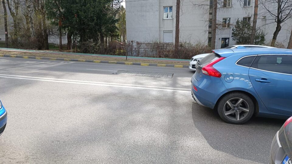 Poliția Rutieră nu vrea să mai vadă pavele pe carosabil