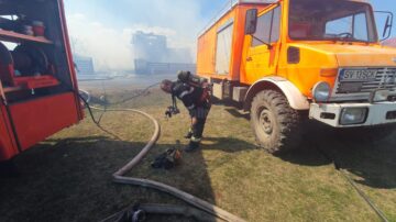 Două gospodării au fost distruse la Marginea de un puternic incendiu