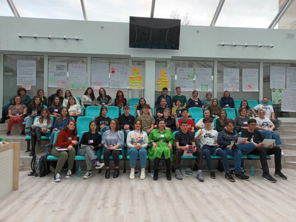 Proiectul european „ACIDE”, la Colegiul Național „Petru Rareș” Suceava