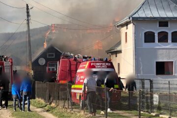 Incendiu foarte puternic și la Straja