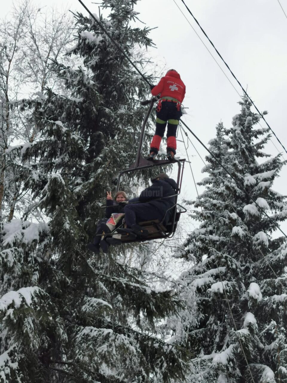 Persoane blocate după o defecțiune la Telescaunul Vatra Dornei