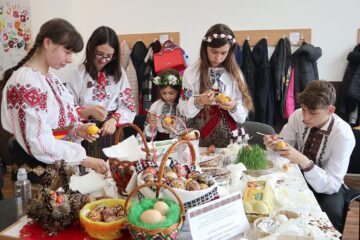 Festivalul Național al Ouălor Încondeiate