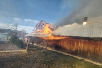 Incendiu de proporții la Straja