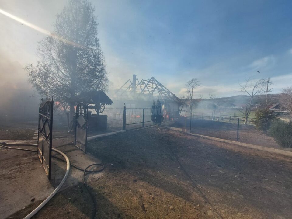 Incendiu de proporții la Straja