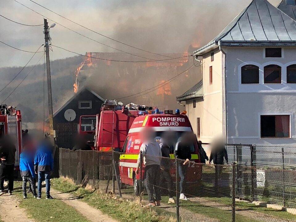 Incendiu de proporții la Straja