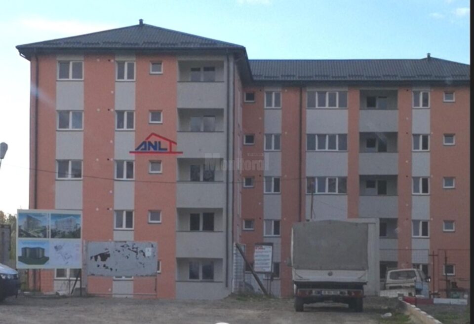 Blocul de locuințe ANL construit în curtea Spitalului Județean de Urgență „Sf. Ioan cel Nou” Suceava Blocul de locuințe ANL construit în curtea Spitalului Județean de Urgență „Sf. Ioan cel Nou” Suceava