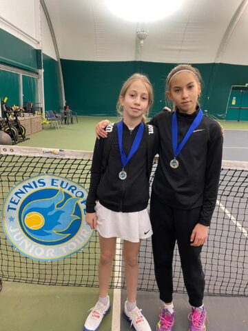 Teodora Sfîrnăciuc, în semifinalele Tennis Europe la simplu și la dublu