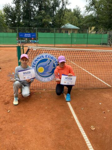 Teodora Sfîrnăciuc, în semifinalele Tennis Europe la simplu și la dublu