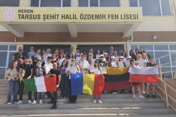 Elevi și profesori de la Școala „Bogdan Vodă” Rădăuți, în vizită la o școală parteneră din Turcia