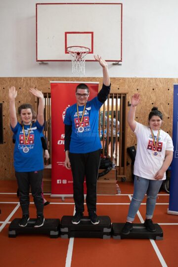 „Campionatul de Fitness și Zâmbete” pentru copii și tineri cu și fără dizabilități intelectuale, la Gura Humorului