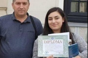 Simina Teodora Buculei impreuna cu prof. Vasiliu Anișor
