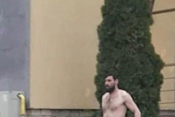 Sabian Florea, cu toporul pe stradă