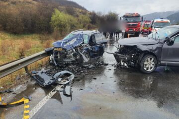 accident intrare gura humorului
