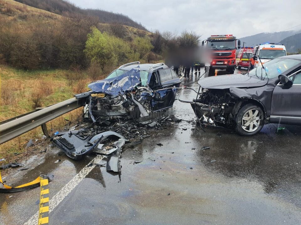 accident intrare gura humorului