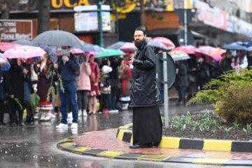 Pelerinaj de Florii pe străzile Sucevei, organizat pentru prima data de Arhiepiscopia Sucevei și Rădăuților 12