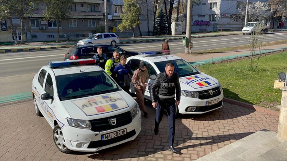La intrarea în Palatul de Justiție din Suceava, Amina Gerikhanova a declarat: ”Vreau să obțin scoaterea de sub această învinuire mincinoasă”