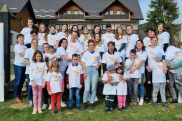 Tabără dedicată copiilor cu tulburări de spectru autist, organizată de Asociația Teona Ariana Suceava