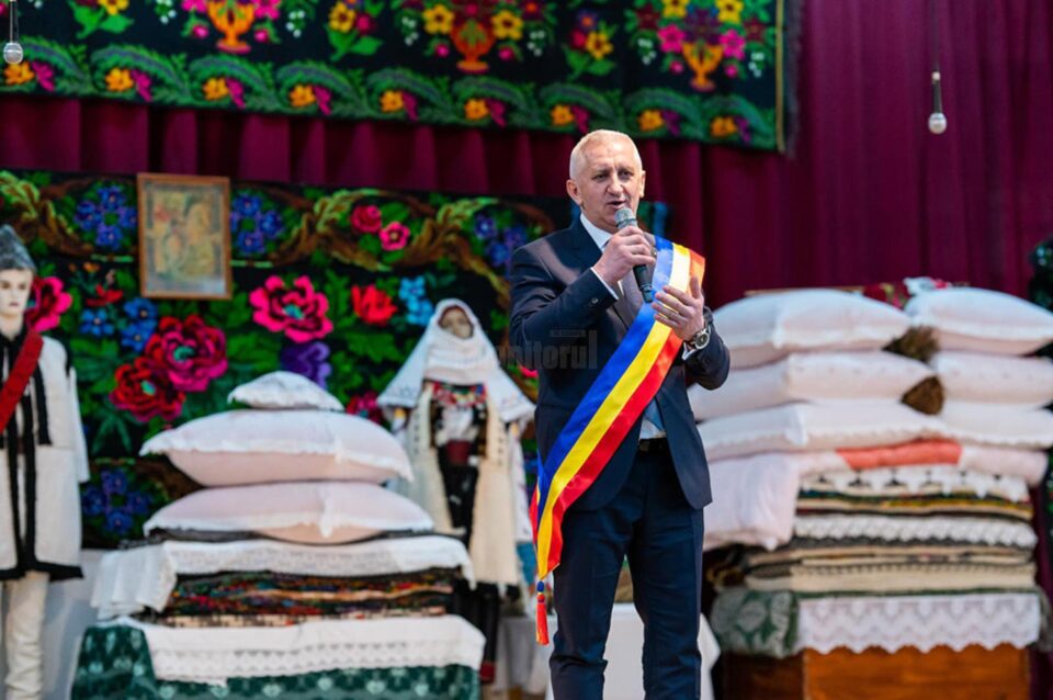 Primarul din Vicovu de Sus, Vasile Iliuț