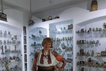 Artista Lucia Condrea, fiică a Moldoviței, este Cetățean de Onoare al acestei comune