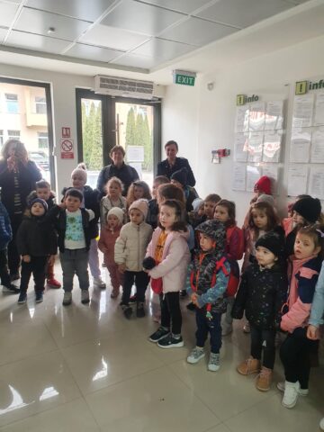 Activități creative la care au participat preșcolarii de la Grădinița „Stejărelul” Cajvana