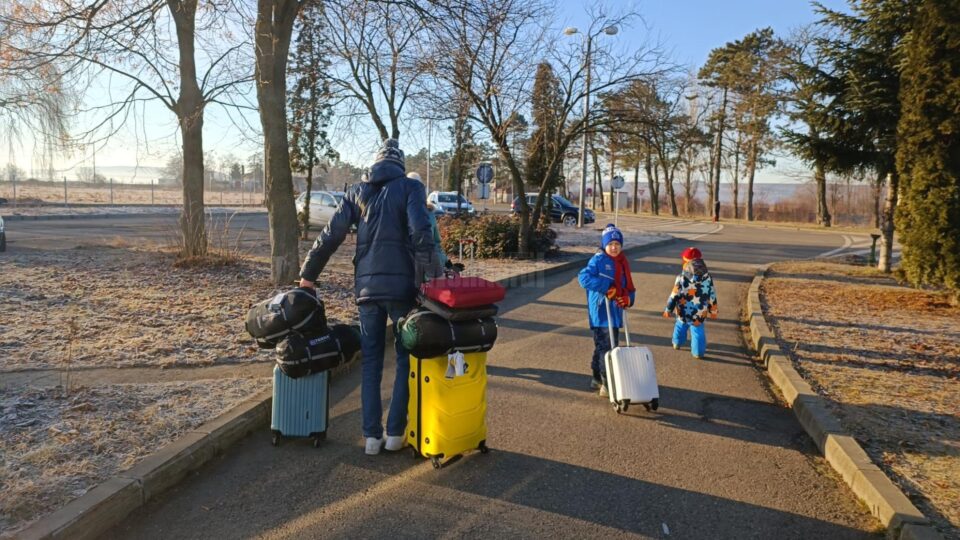 Peste 200.000 de ucraineni au venit în România prin PTF Siret, de la începutul războiului Peste 200.000 de ucraineni au venit în România prin PTF Siret, de la începutul războiului