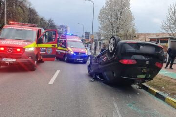 Accident în fața IPJ Suceava