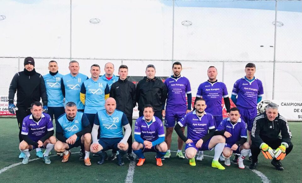 Băieții de la Vivendi Mihu Acoperișuri și Kangen Team au oferit un meci foarte spectaculos Băieții de la Vivendi Mihu Acoperișuri și Kangen Team au oferit un meci foarte spectaculos