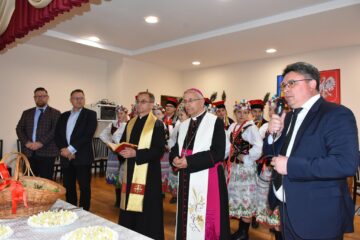 Împărțirea cu oul sfințit, o tradiție poloneză reluată după un an de pauză
