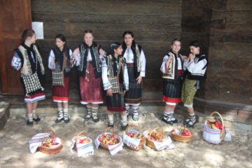 Tradițiile de Paște și concertul Mariei Buză au atras sute de spectatori la Muzeul Satului Bucovinen