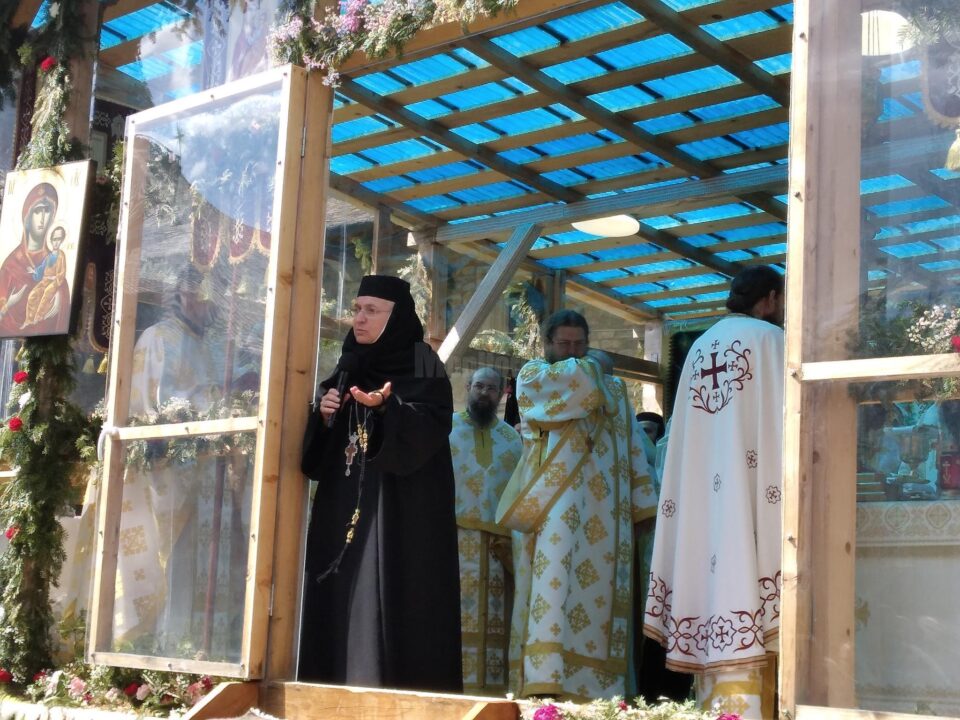 Hram la Voroneț, în a treia zi după Învierea Domnului