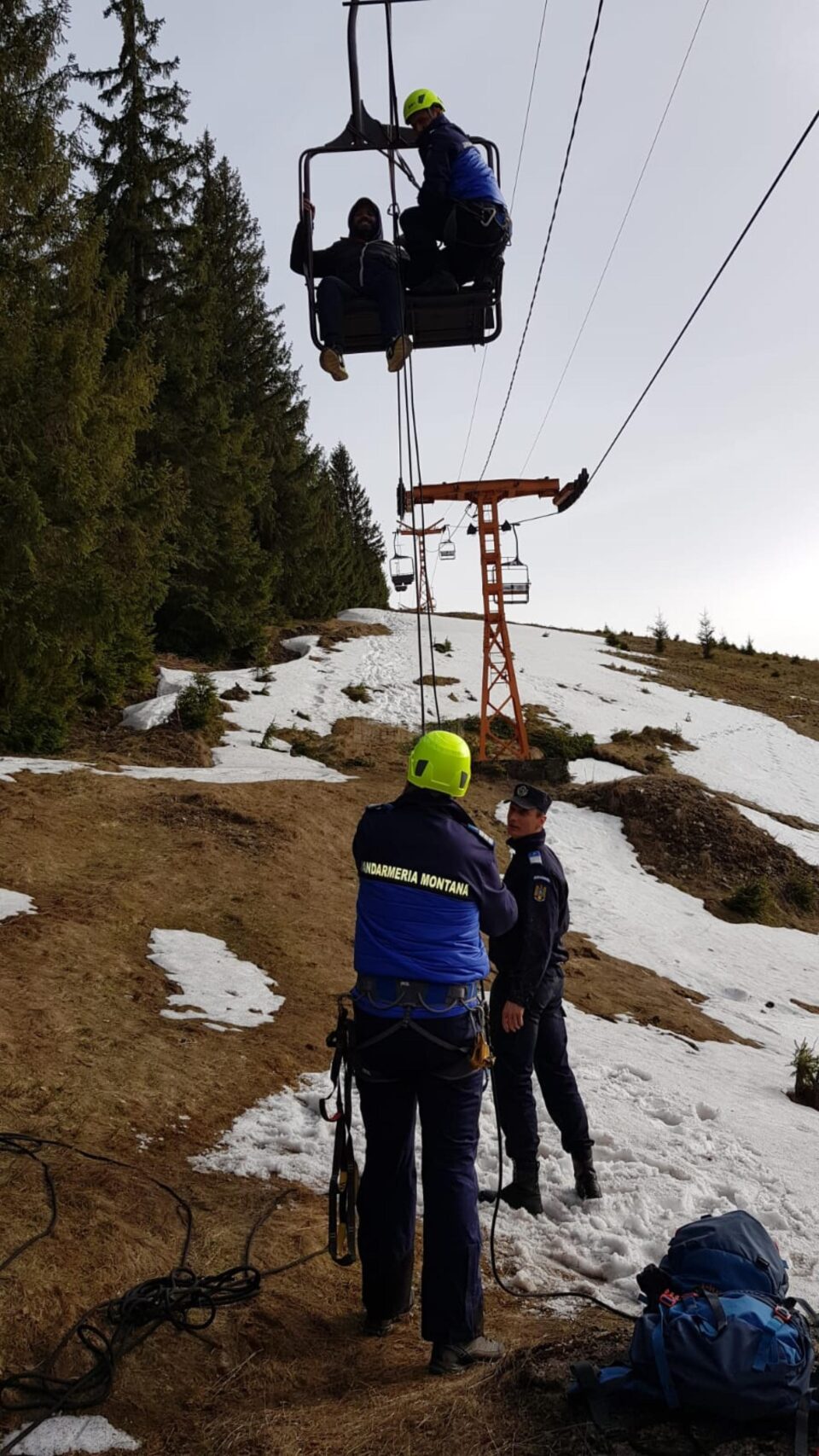 Actiune salvare din telescaun