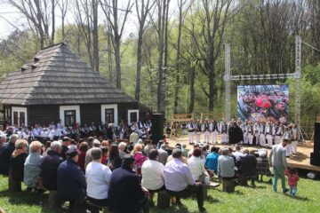 Sute de persoane au participat la concertele organizate în cadrul Programului Paștele în Bucovina la Muzeul Satului