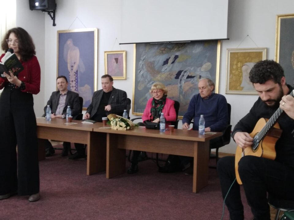„Viețile Pictorilor” de Constantin Severin, o carte autoportret, lansată la la Biblioteca Bucovinei „Viețile Pictorilor” de Constantin Severin, o carte autoportret, lansată la la Biblioteca Bucovinei