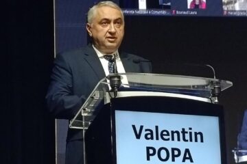 Rectorul USV, prof. univ. dr. ing. Valentin Popa, a luat cuvântul în deschiderea lucrărilor conferinței