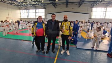 Viceprimarul din Ipotești, încadrat de antrenorii clubului Steaua București