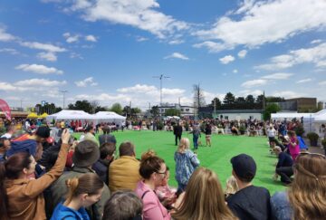 Bucovina Dog Show a revenit în parcarea Shopping City Suceava, după doi ani de pandemie, cu competiții chinologice organizate pe parcursul a două zile – 30 aprilie și 1 mai 3