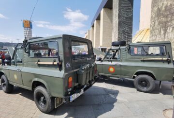 Peste 50 de vehicule istorice expuse și admirate ca adevărate vedete la „Retroparada Primăverii”