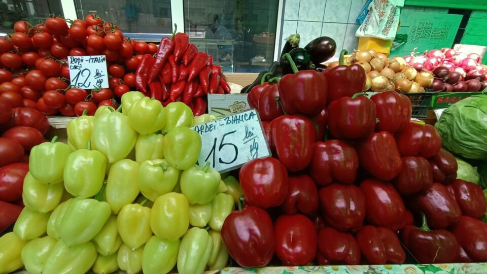 Prețurile legumelor se mențin ridicate