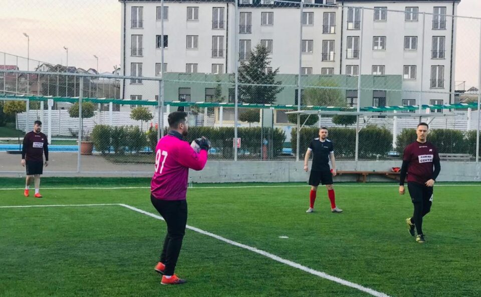 Partidele Ligii Companiilor se disputa la Civica Sport Center