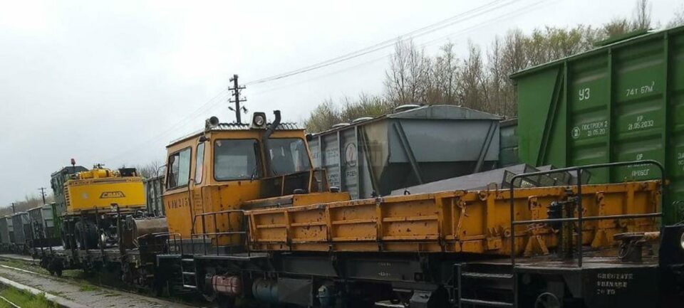 Utilaje de reparații cale ferată la Vicșani