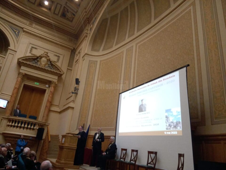 Premiul „Dimitrie Cantemir” i-a fost atribuit lui Vasile M. Demciuc