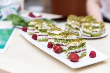 Produsele vegane, cele cu făină din greieri și combinațiile de ingrediente tradiționale și exotice, premiate la Food Fest, la USV