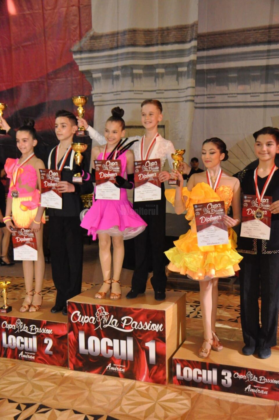 Premii importante pentru dansatorii de la Bucovina Dance Studio Suceava