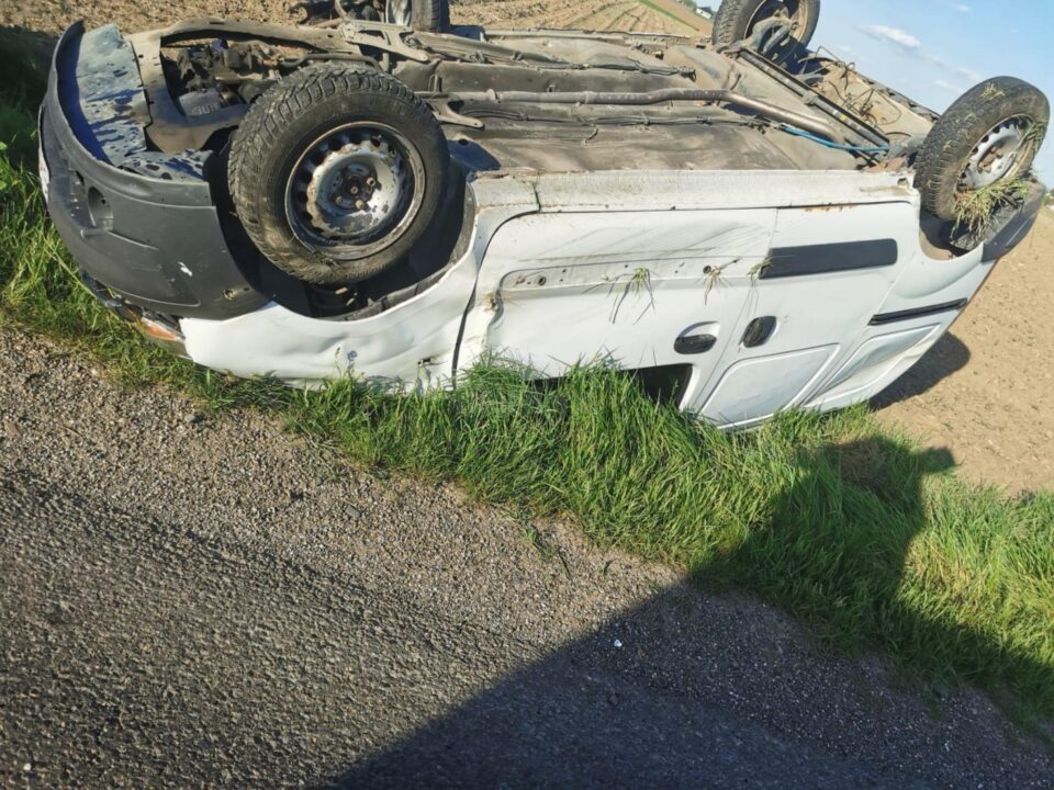 Accident între două autoturisme, pe drumul Salcea-Verești