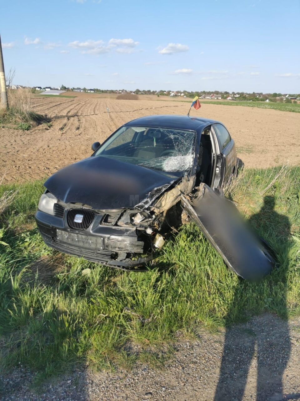 Accident între două autoturisme, pe drumul Salcea-Verești