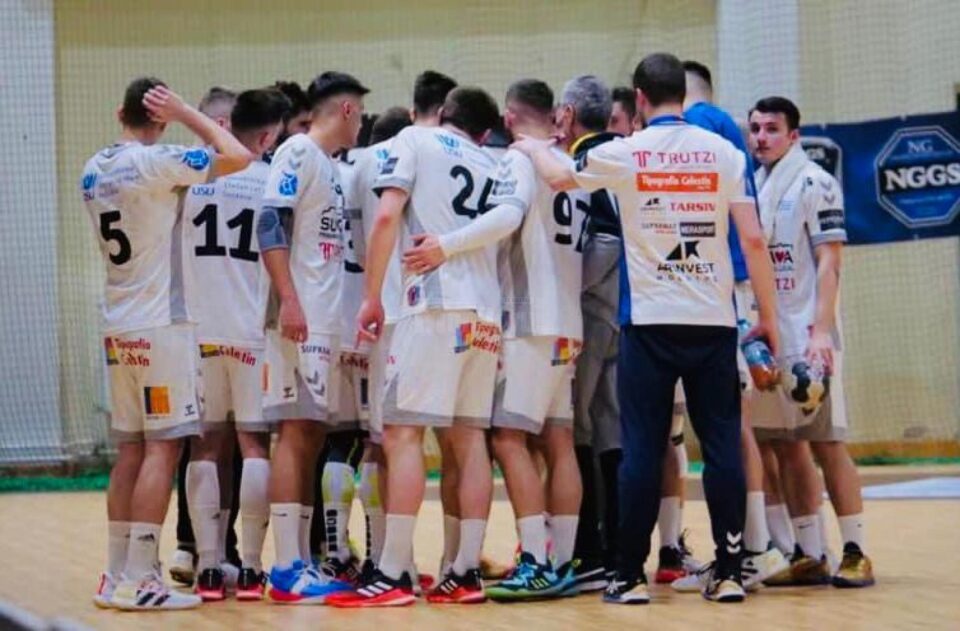 Handbalistii de la CSU din Suceava vor juca ultimul meci din deplasare la Focsani