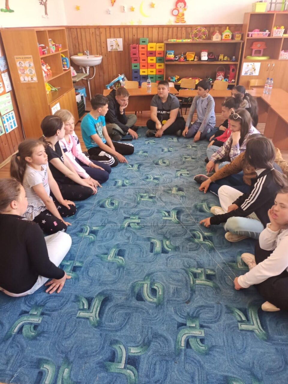 Ateliere de lucru cu 300 de elevi suceveni în risc de părăsire timpurie a școlii, organizate de Centrul Județean de Resurse și Asistență Educațională